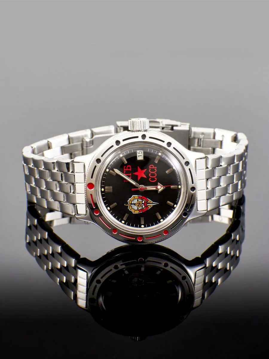 ソ連軍時計KGBボストークVostok Amphibia手巻き時計200m防水 Vostok Amphibia KGB with automatic self winding movement