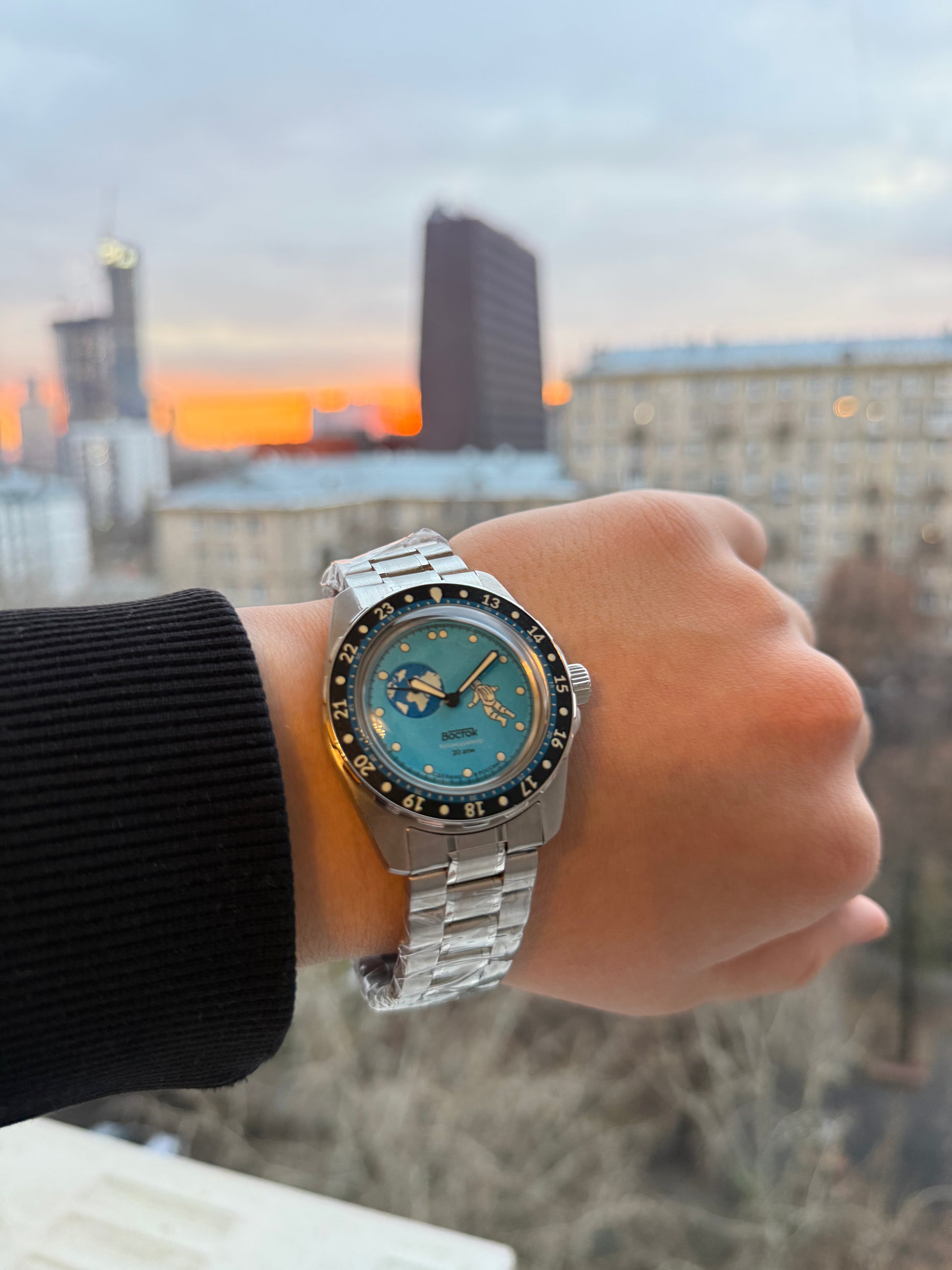 Vostok Amphibia 14031G Luna Dude (Earth) Watch | Scubadudestore