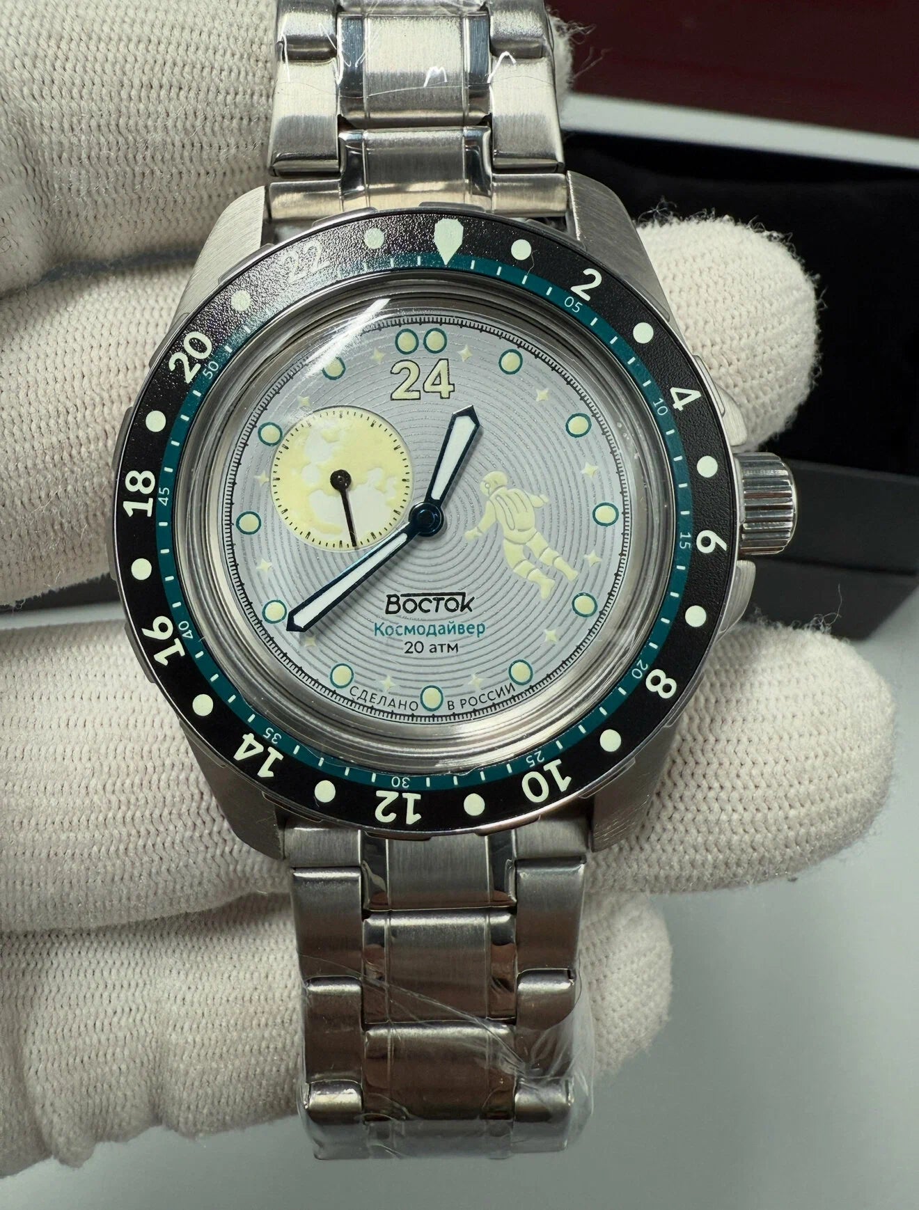 Vostok Amphibia 14039G Cosmodiver Luna Dude Watch | Scubadudestore