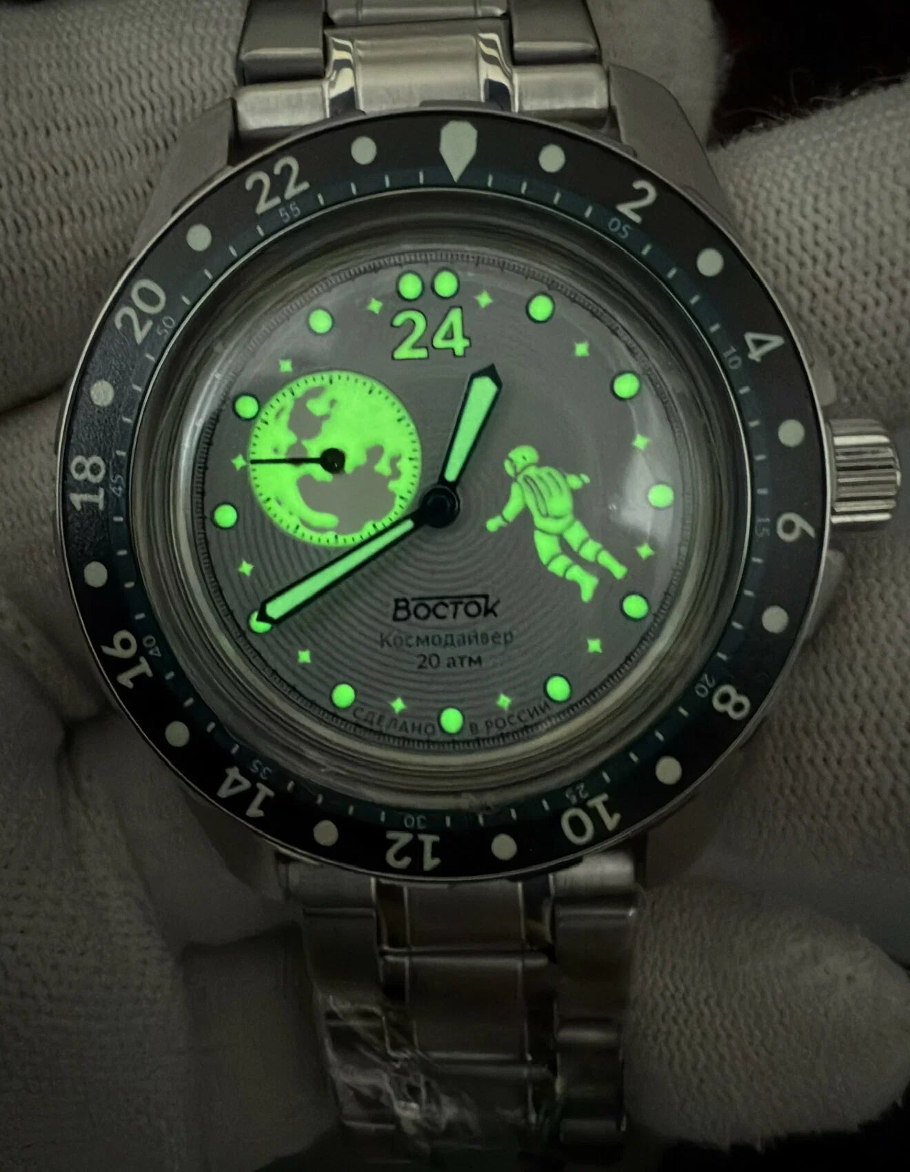 Vostok Amphibia 14039G Cosmodiver Luna Dude Watch | Scubadudestore