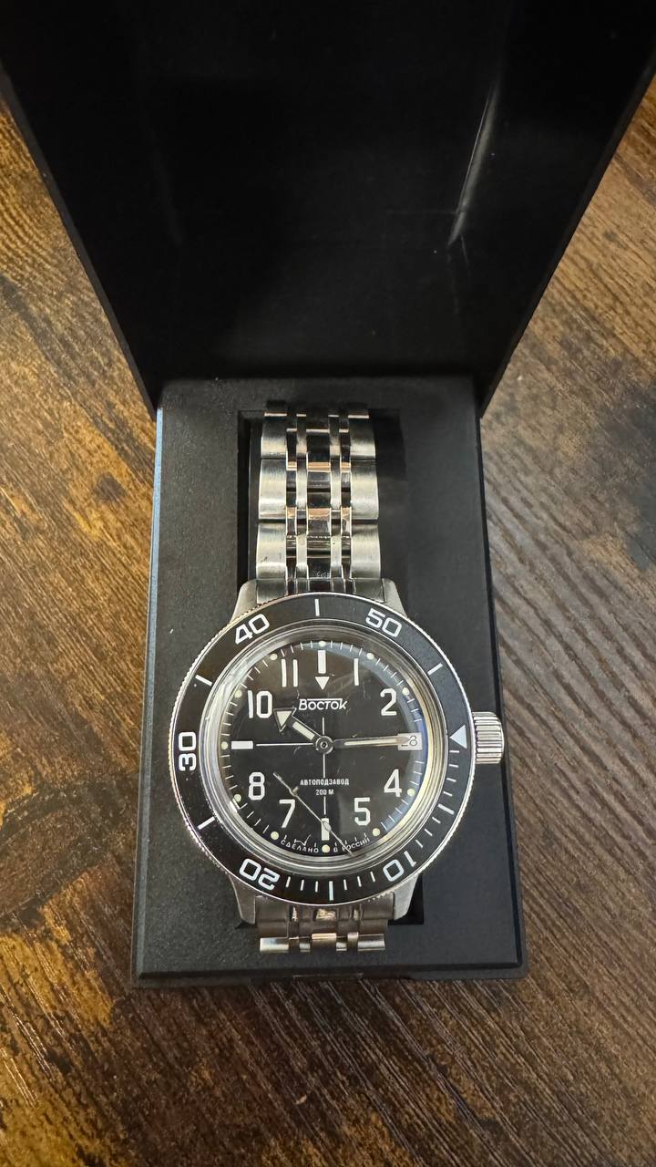 Vostok Amphibia 720073 Antarctica Watch For Parts or Repair