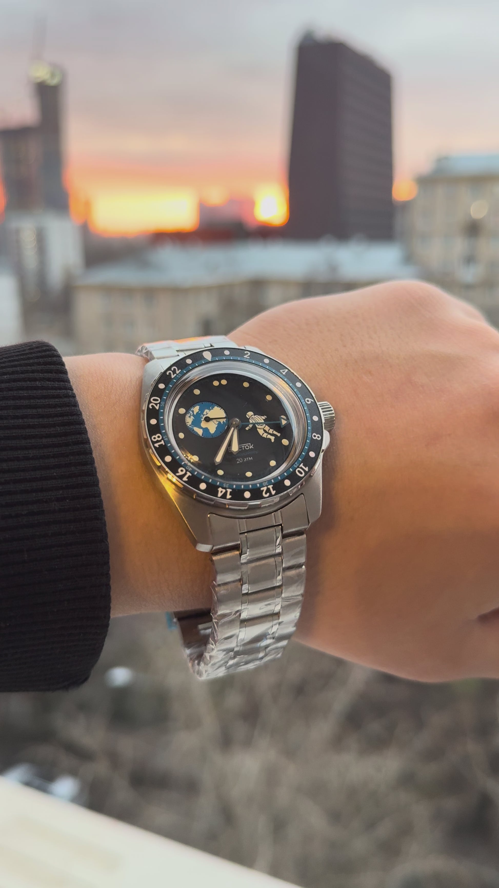 Vostok Amphibia 14032G Luna Dude (Earth) Watch | Scubadudestore