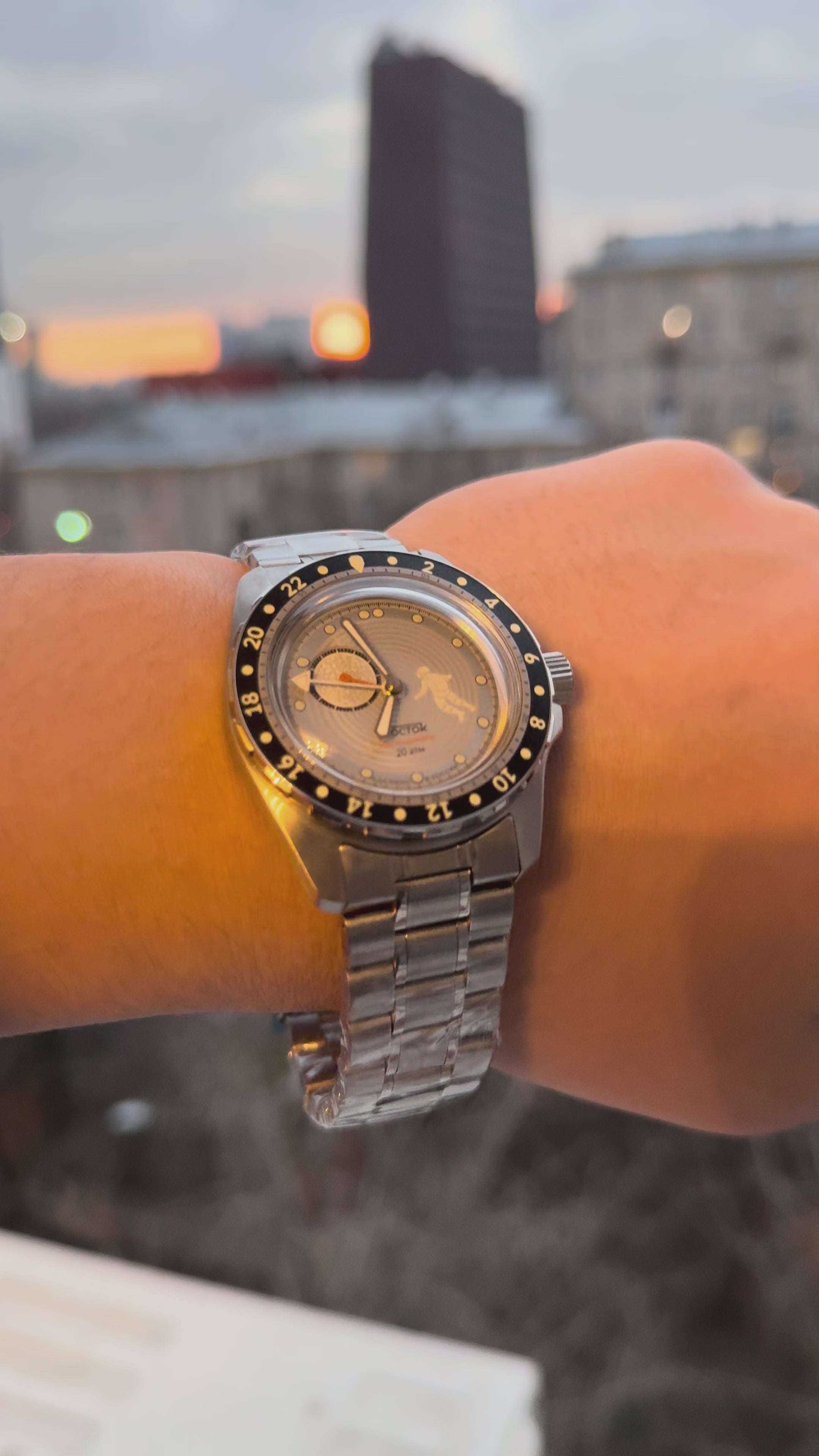 Vostok Amphibia 14039G Cosmodiver Luna Moon Dude Watch [Exclusive