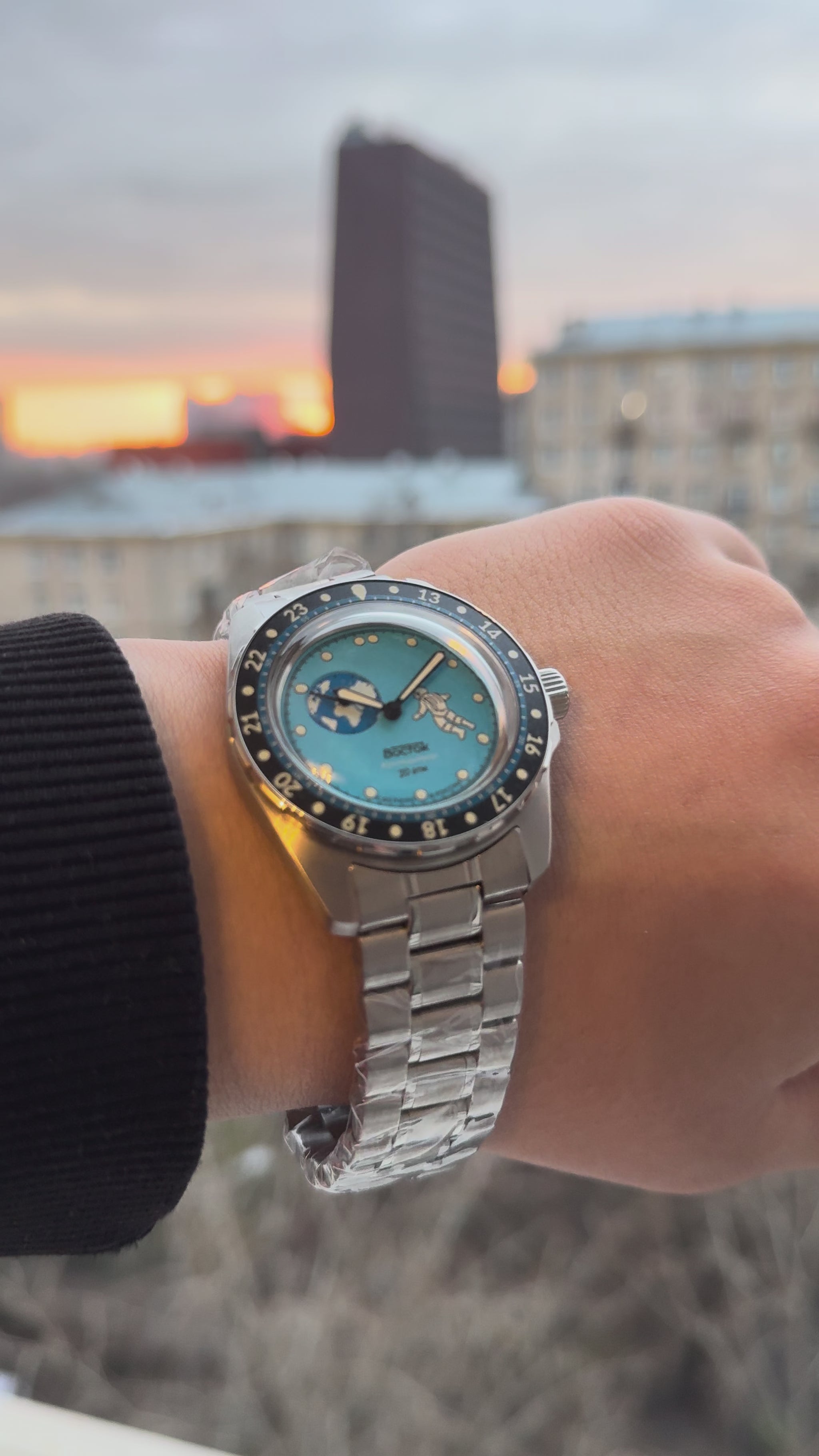 Vostok Amphibia 14031G Luna Dude (Earth) Watch | Scubadudestore